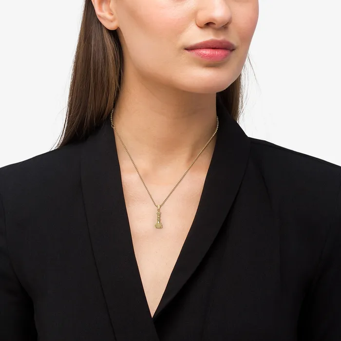 Rare Wonders 18K Gold Queen Pendant Necklace LAGOS Necklaces Rare Wonders 18K Gold Queen Pendant Necklace LAGOS Necklaces